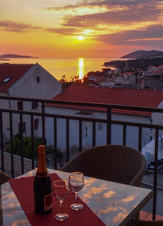Apartments Viskovic Hvar Town Room photo