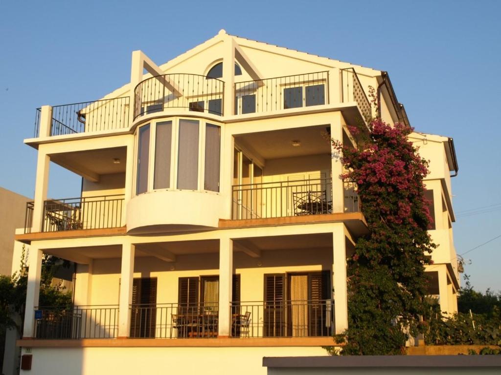 Apartments Viskovic Hvar Town Exterior photo