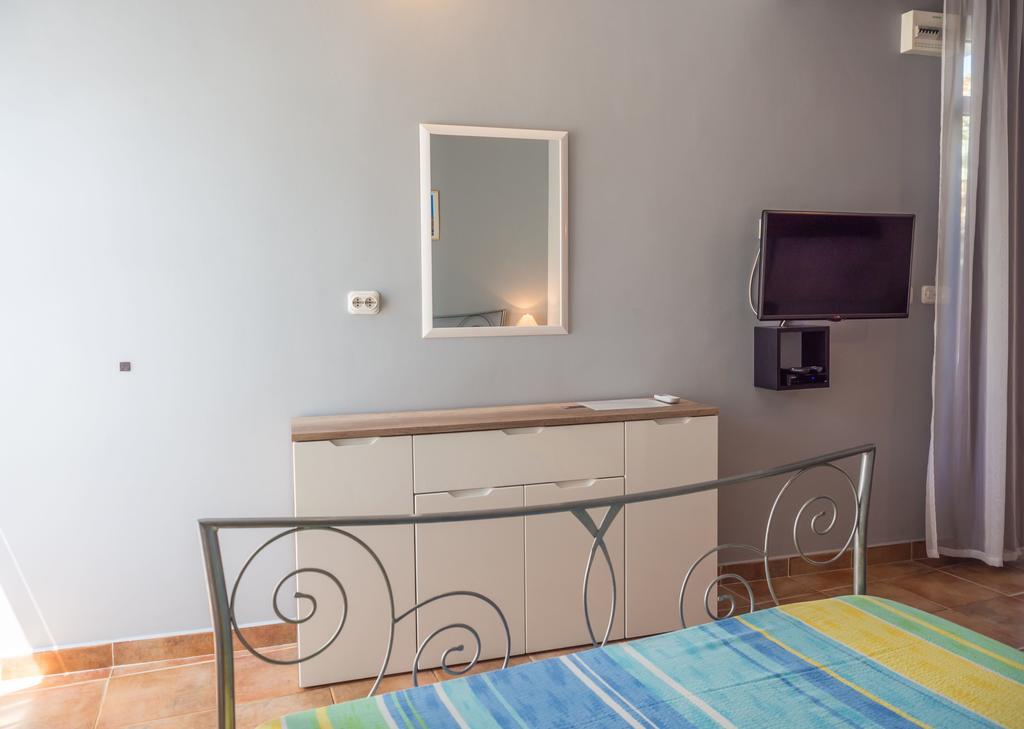 Apartments Viskovic Hvar Town Exterior photo